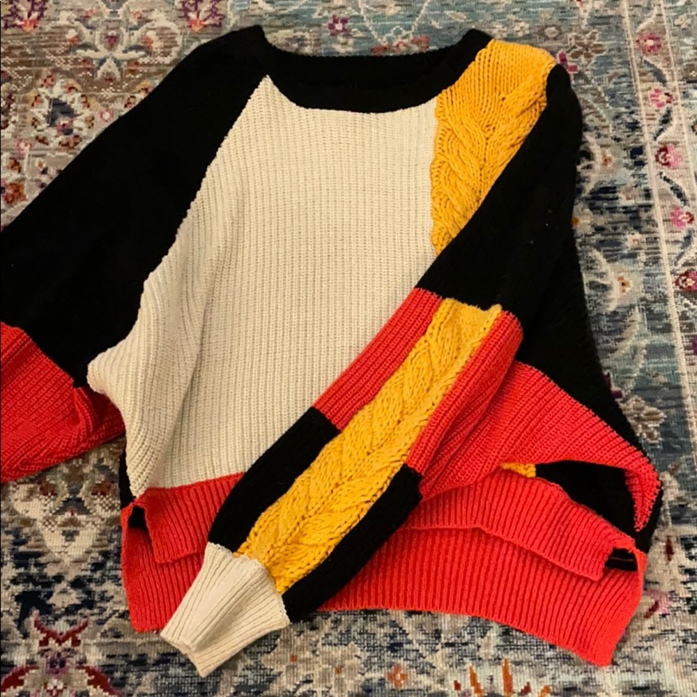Cropped sweater with bubble sleeves